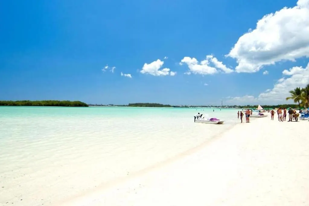 Villa Vintage. Boca Chica 0*,  Dominican Republic